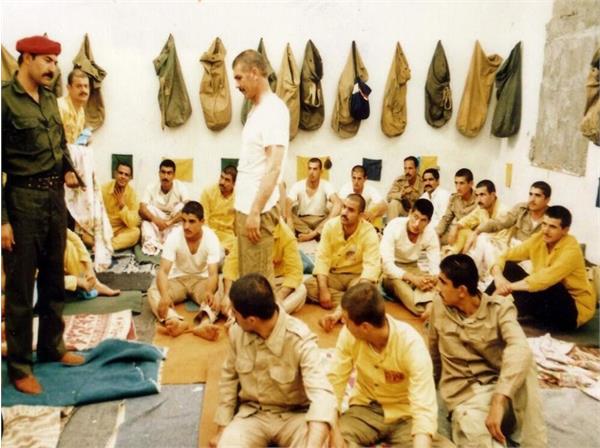 نامگذاری عجیب و غریب اسرا روی نگهبانان عراقی