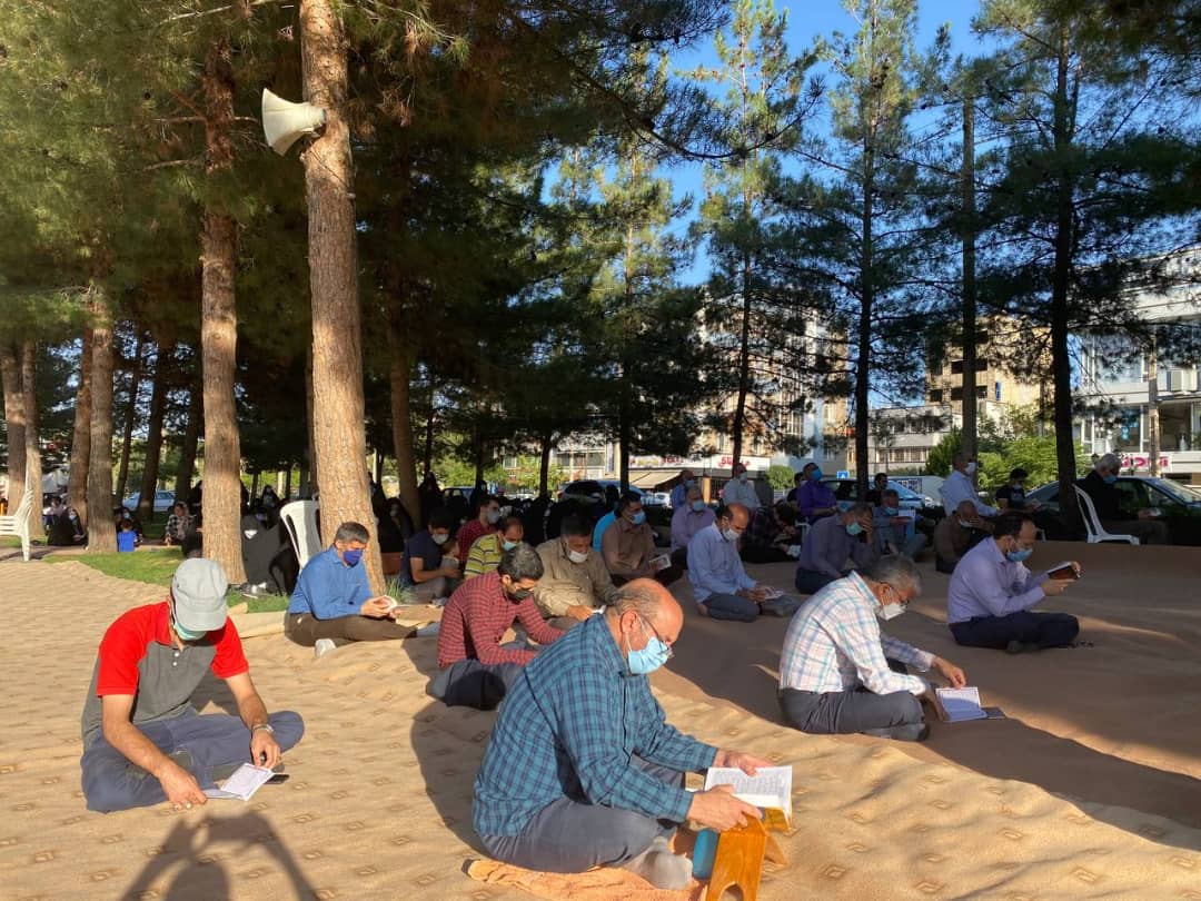 قرائت دعای عرفه در بیرجند3