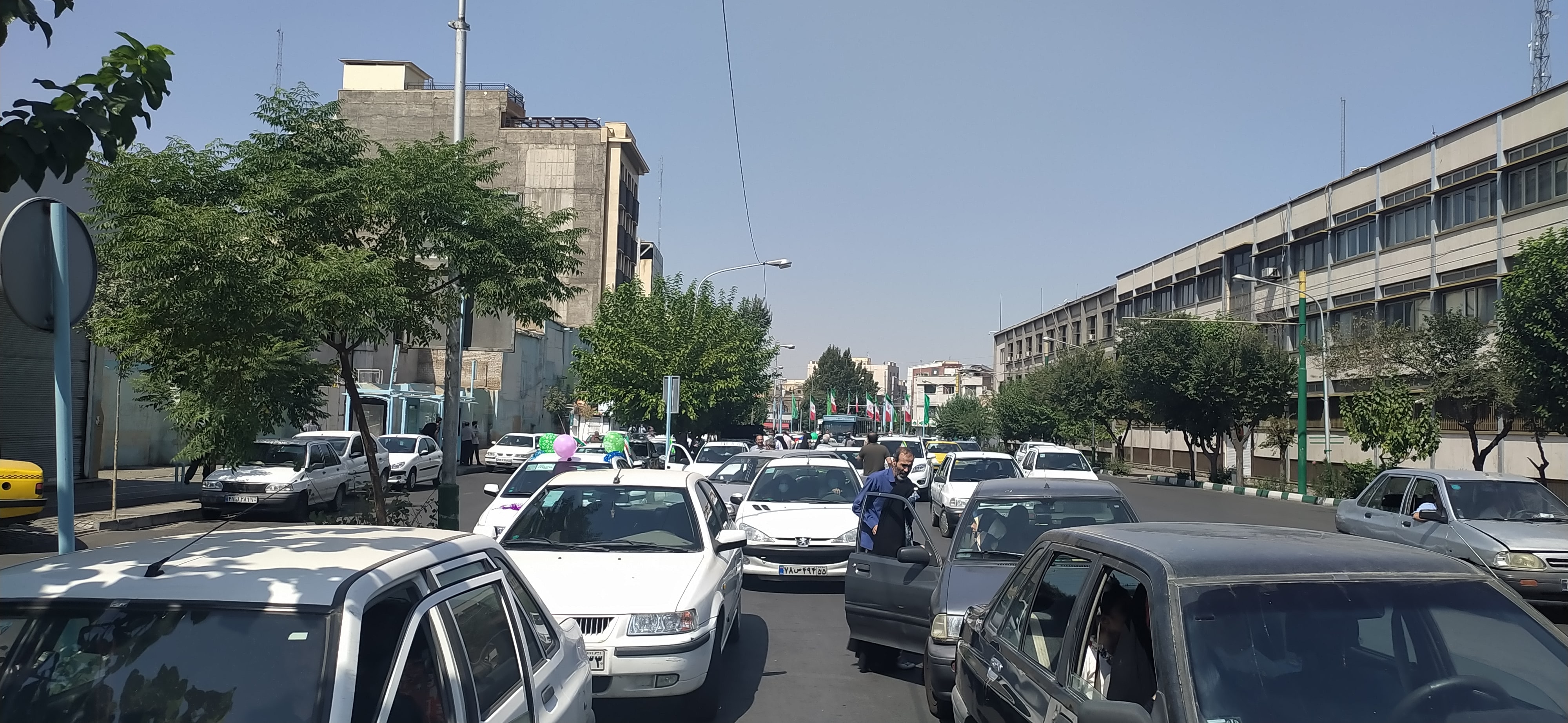 حرکت کاروان خودرویی 1