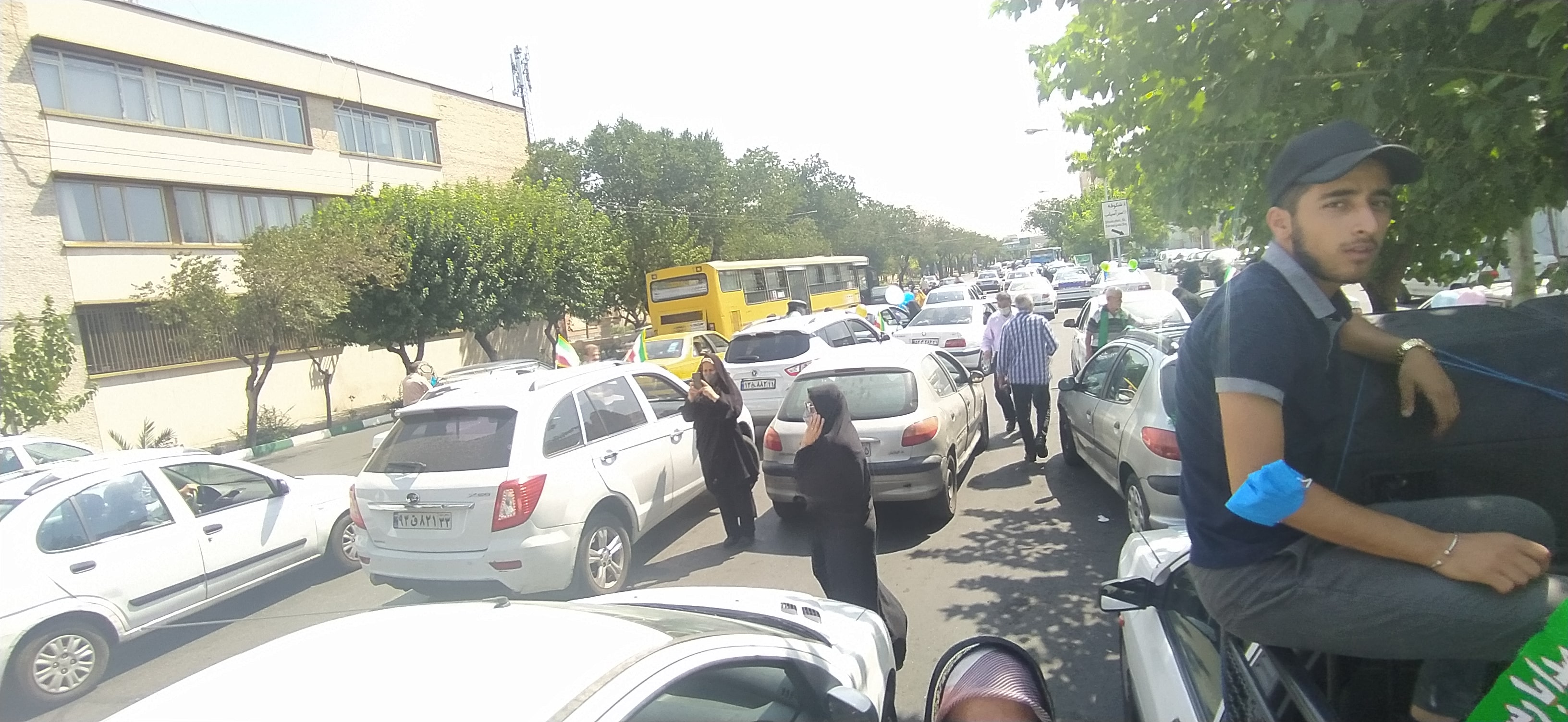 حرکت کاروان خودرویی19