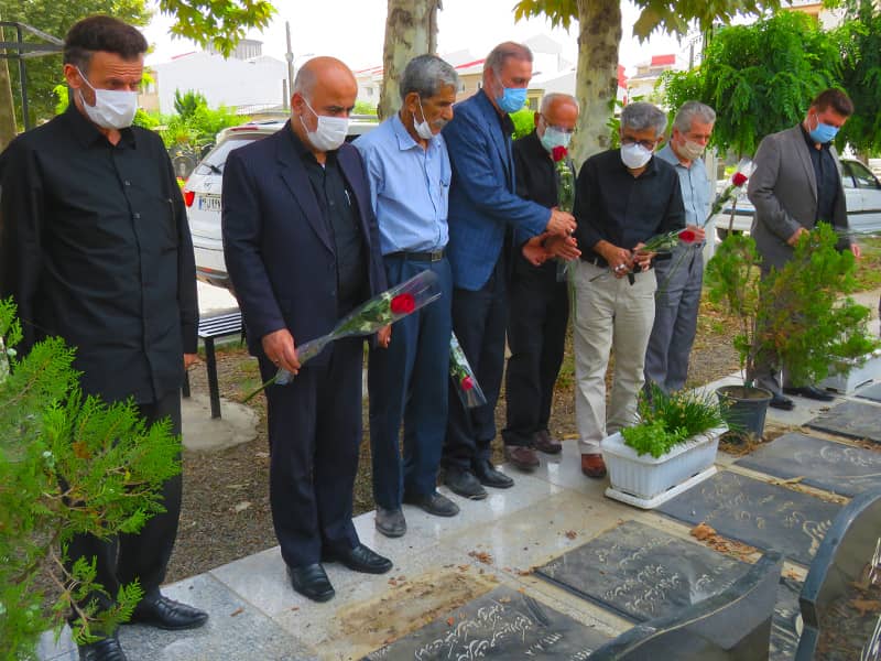 گلباران مزار شهدای آزادگان رشتی 111