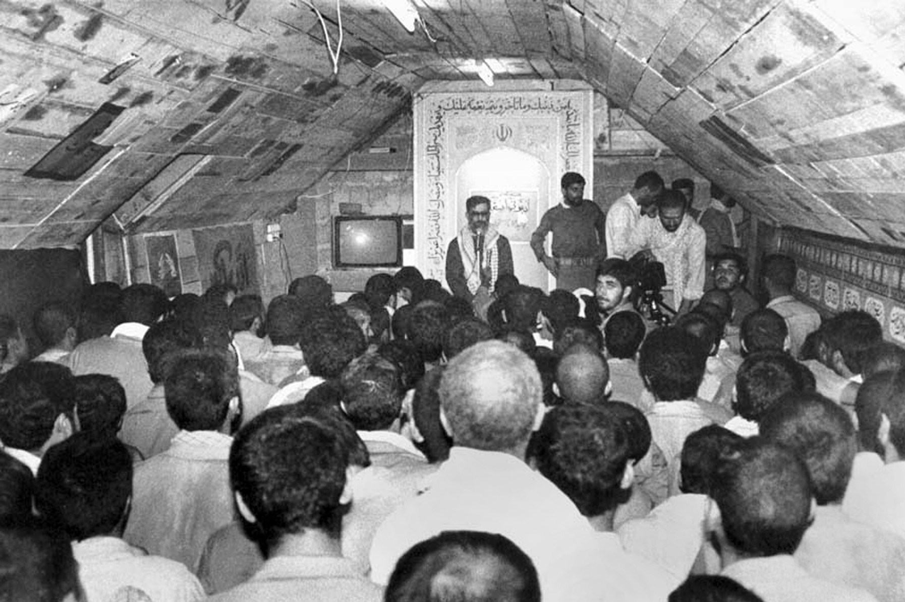 رهبر معظم انقلاب در جبهه12