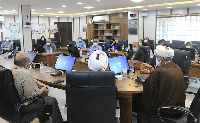 مراسم تکریم از همسران آزادگان استان بوشهر12