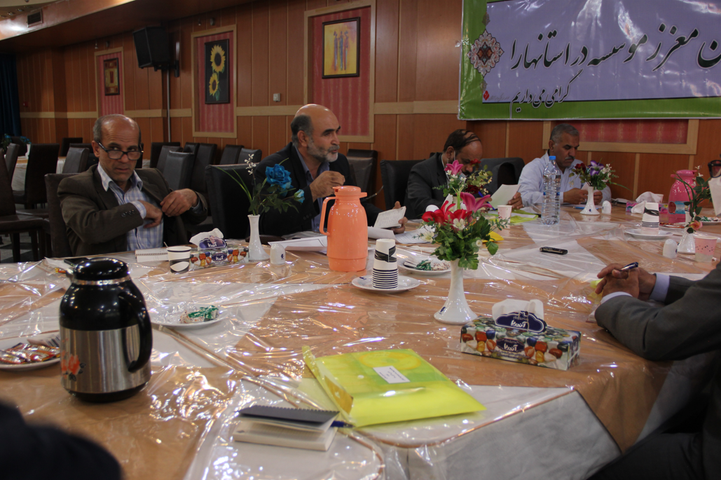 کاظم کاشتکار(دبیر کمیسیون)، عباس فریدونی، عبدالحمید عسگری، علیرضا زینعلی، حمید حسنوند، خلیل آشفته، حسین عبدی، فرج‌ا...عظیمی رامندی و علی علیزاده1