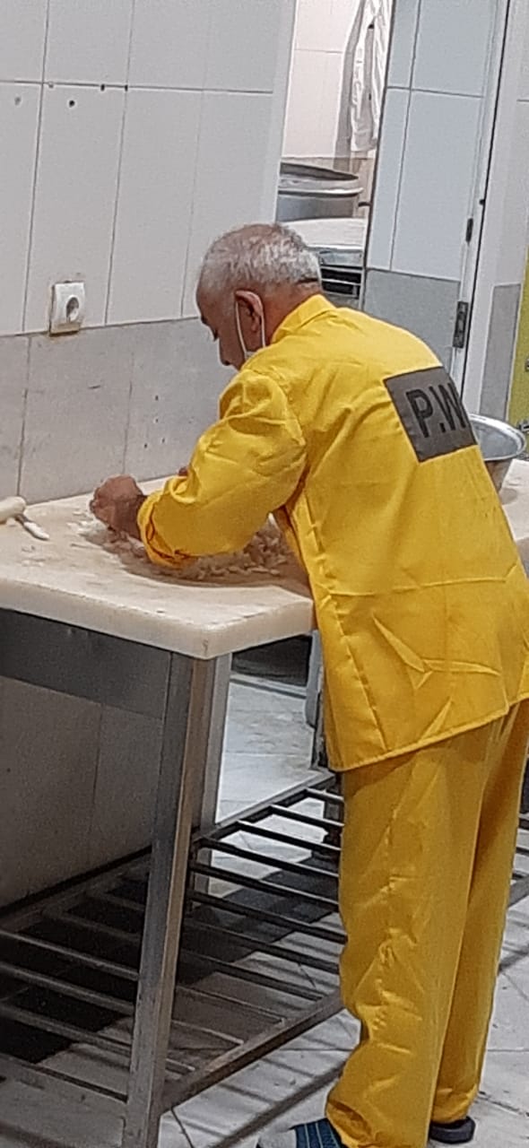 تهیه شوربا اسارتی در همایش آزادگان کمپ ده رمادی4