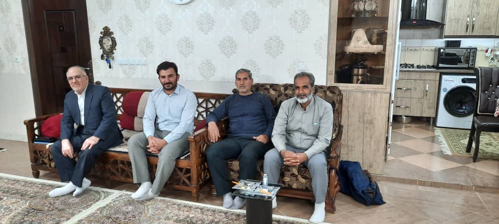 اراک| دیدار اعضای شورای مشورتی پیام آزادگان با آزاده مجید قاسمی1