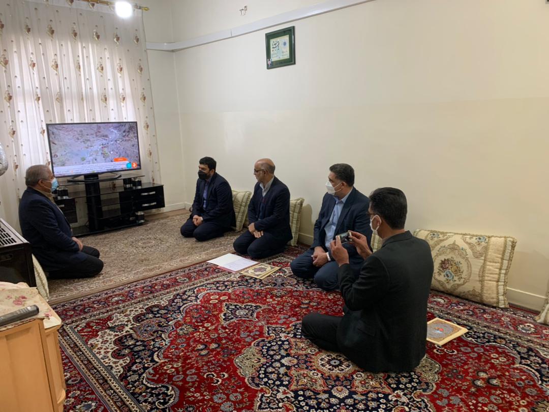 دیدار استاندار سیستان وبلوچستان با خانواده آزاده شهید اهل سنت1