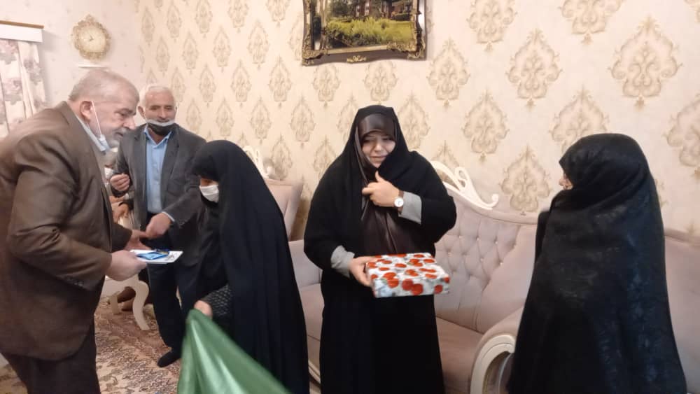 تجلیل از بانوی خیر استان مازندران5