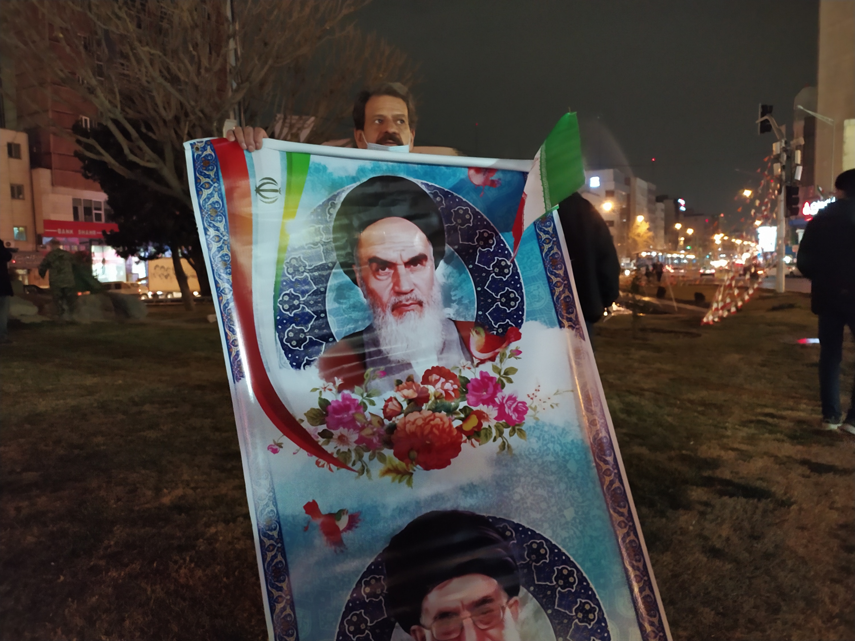 بانگ «الله اکبر» توسط آزادگان سرافراز و خانواده‌های آن‌ها7