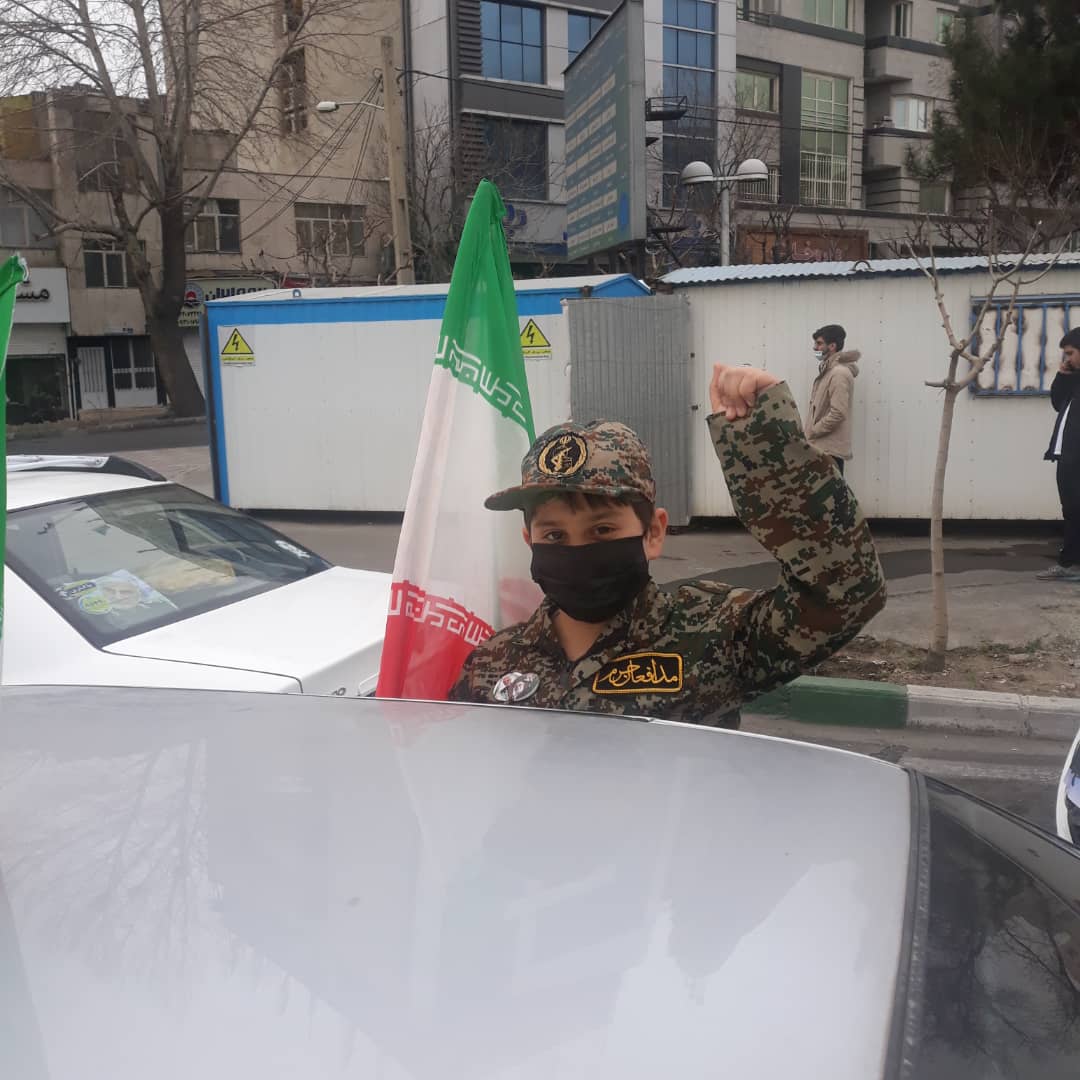 حضور بی‌نظیر آزادگان تهرانی در راهپیمایی خودرویی و موتوری ۲۲ بهمن119