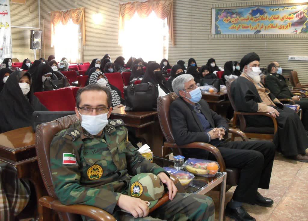 مراسم تکریم و تجلیل از مادران و همسران شهدا، جانبازان و آزادگان ارومیه برگزار شد2