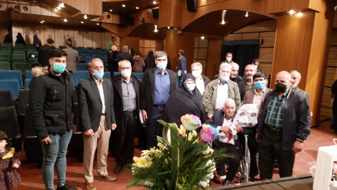 رونمایی از کتاب هنوز هم خروشان 1