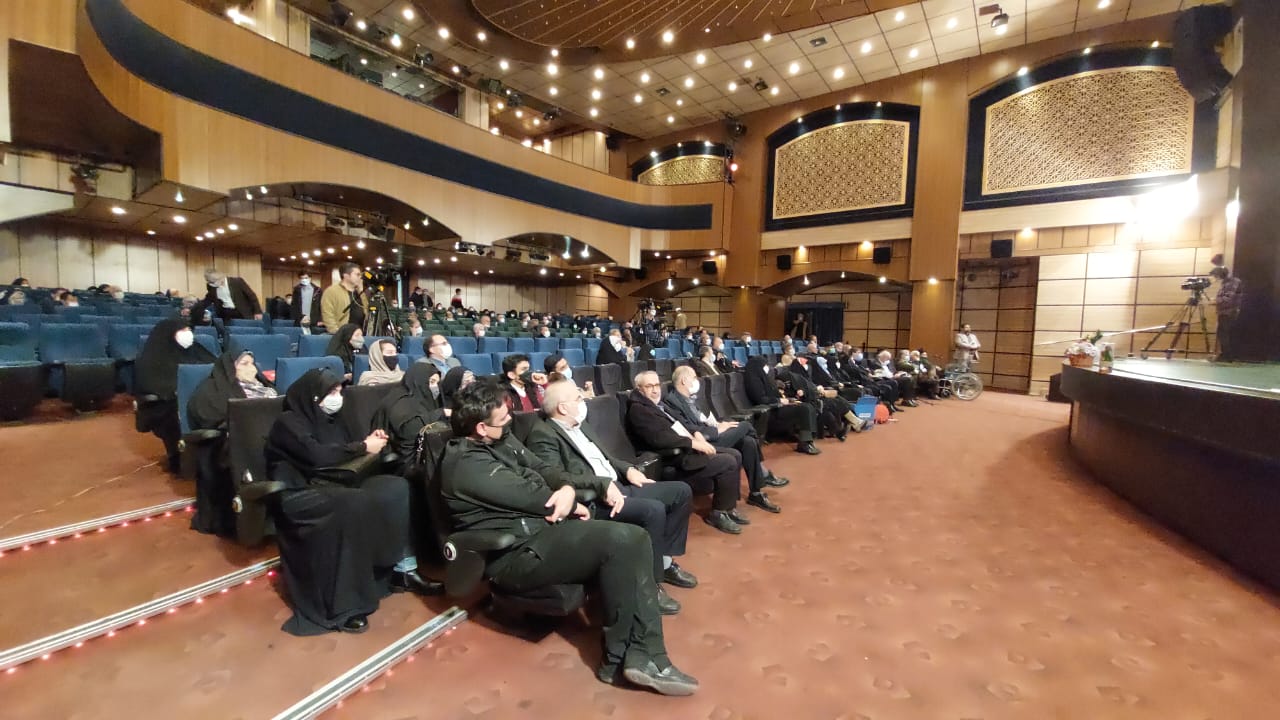 رونمایی از کتاب هنوز هم خروشان 2