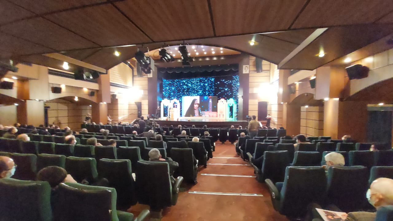 رونمایی از کتاب هنوز هم خروشان 4