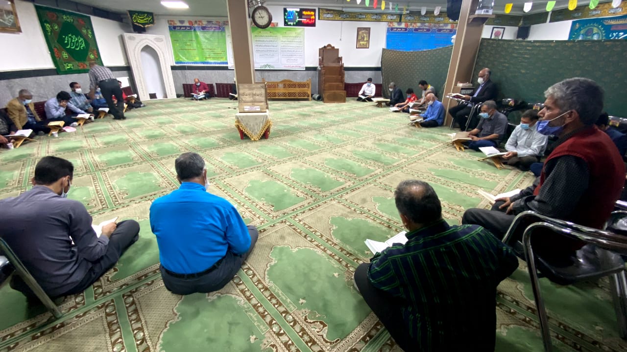 گزارش تصویری| قرائت قران توسط هیئت آزادگان بیرجند2