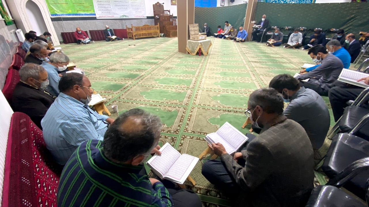 گزارش تصویری| قرائت قران توسط هیئت آزادگان بیرجند8