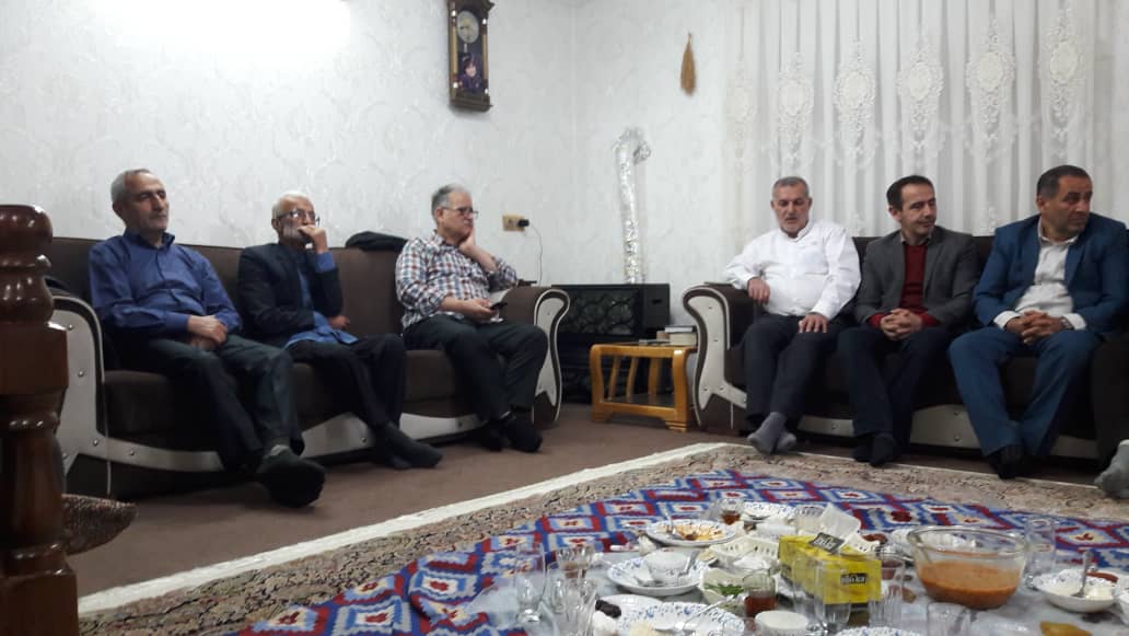 بابلسر| جلسه هیئت آزادگان به میزبانی  آزاده «برزو نعمت زاده» برگزار شد1