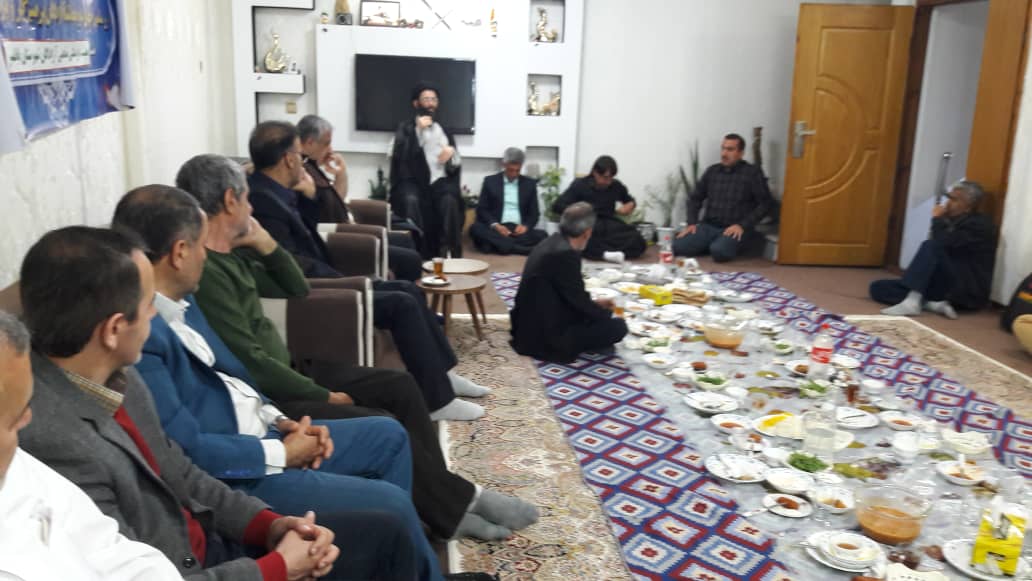 بابلسر| جلسه هیئت آزادگان به میزبانی  آزاده «برزو نعمت زاده» برگزار شد2