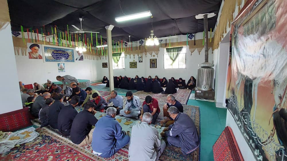 بیرجند| ویژه برنامه عزاداری شب‌شهادت به همراه پیاده‌روی تا گلزار شهدای‌گمنام2