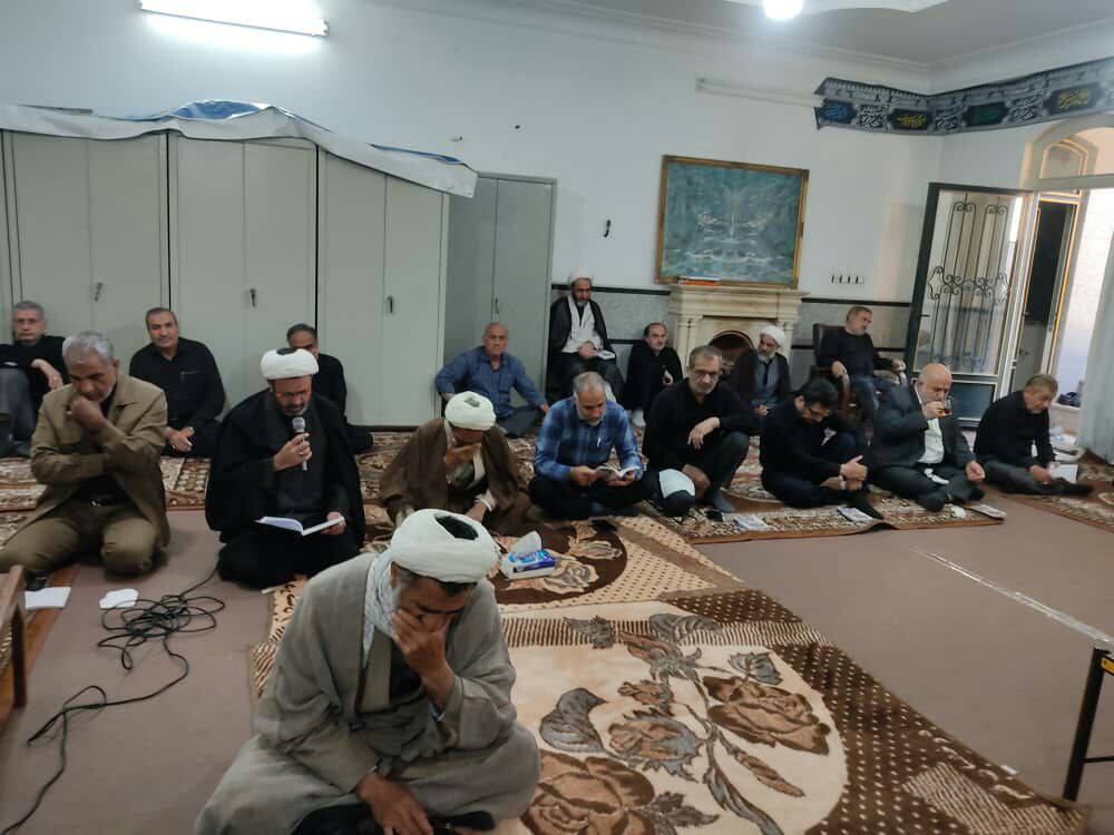 تصاویر/ قرائت دعای «ندبه» به میزبانی موسسه پیام آزادگان قم1