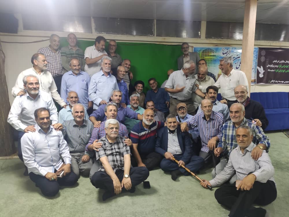 صفحه نخست     به دنبال یاران     خاطـرات     دفاتر استانی     معاونت ها     فروشگاه کتاب     قوانین آزادگان     درباره موسسه     تماس با ما2