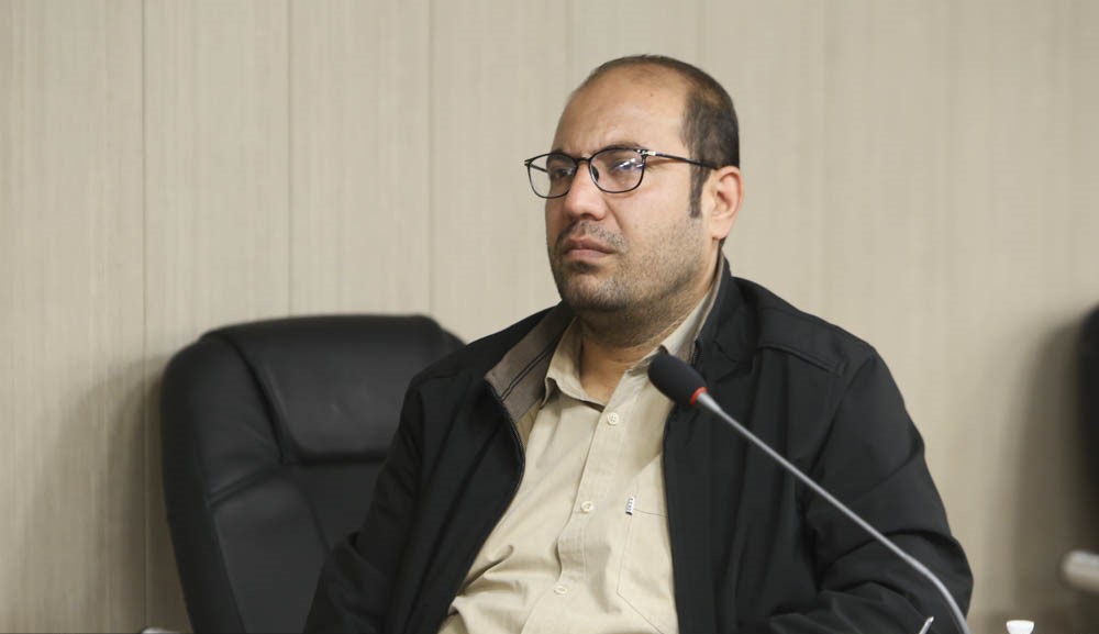 کتاب «مست و سنگ‌ستان» نقد و بررسی شد7