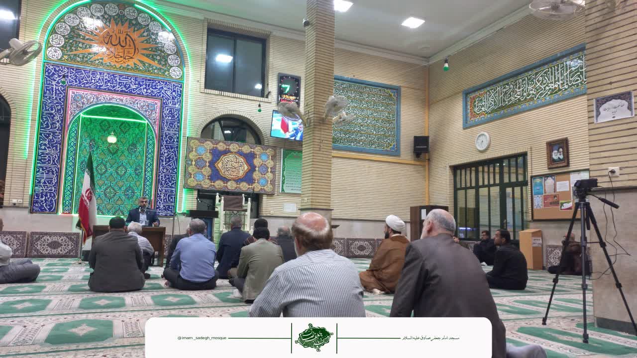 نشست ادبیات پایداری در فرهنگ دفاع مقدس6