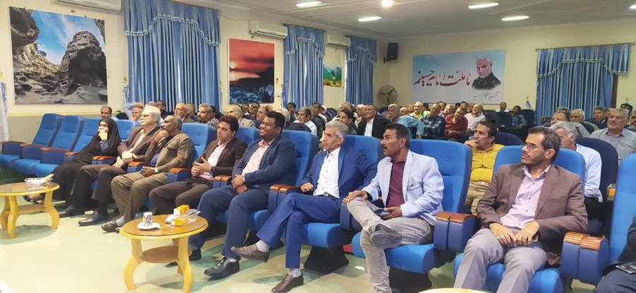 گردهمایی آزادگان کمپ هفت قاطع یک رمادی در شهرستان قشم1