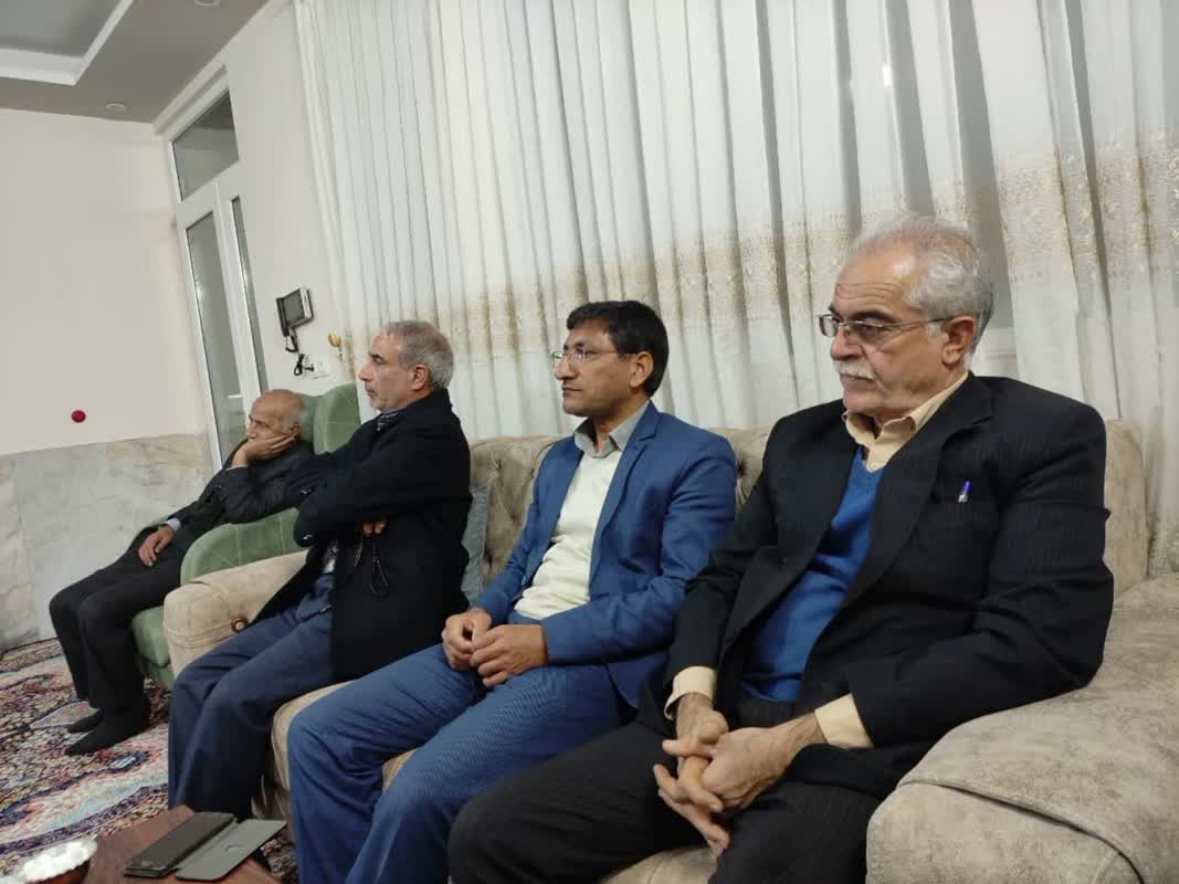 صحیفه سجادیه؛ شمع محفل آزادگان سبزواری4