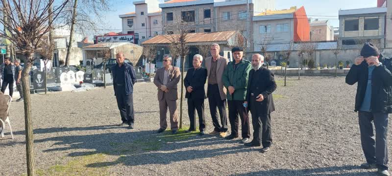 رشت| حضور نماینده موسسه در سومین روز درگذشت آزاده «خسرو رجب پور»3