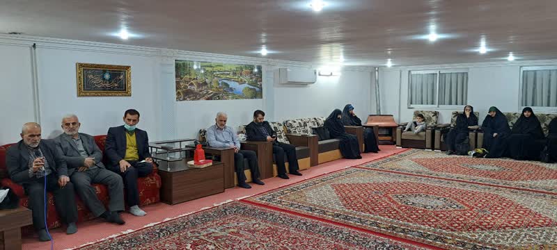 دیدار اعضای قرارگاه شهید مدافع حرم بهمن قنبری با آزاده جعفر مزیدها4