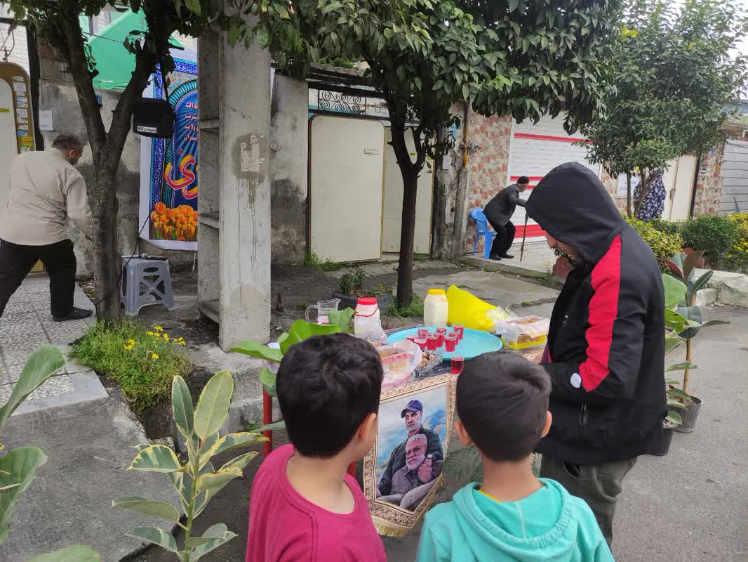 برپایی ایستگاه صلواتی توسط هیئت امام سجاد (ع) آزادگان آمل4