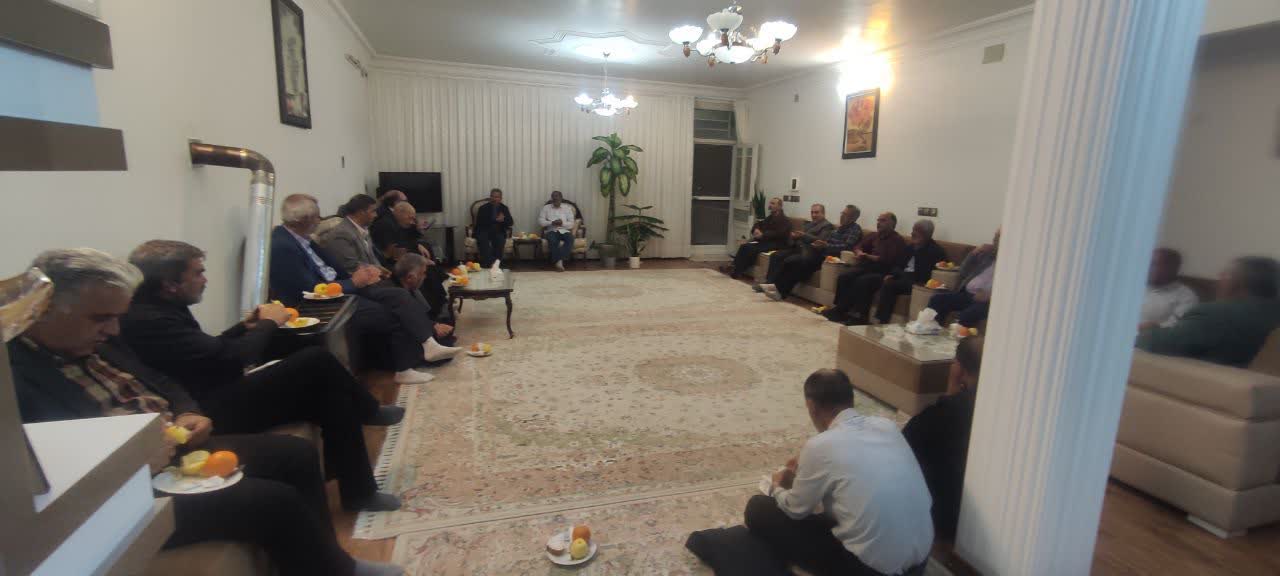 زیارت عاشورا بهانه دورهمی آزادگان نیشابوری3