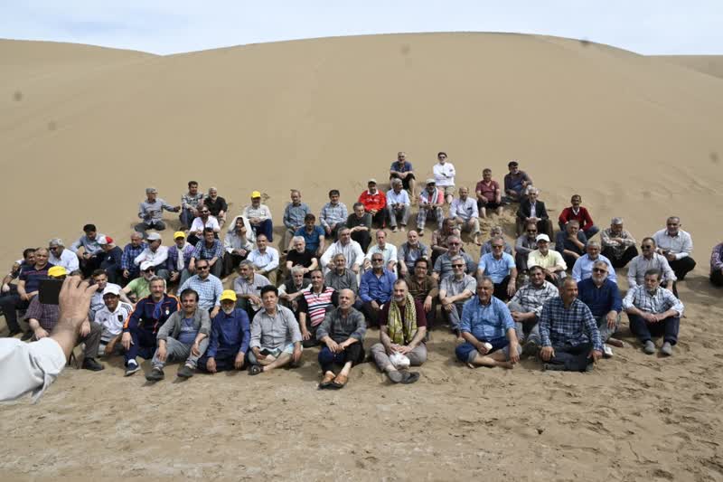 همایش آزادگان آسایشگاه ۵ اردوگاه موصل در شهر زواره برگزار شد1