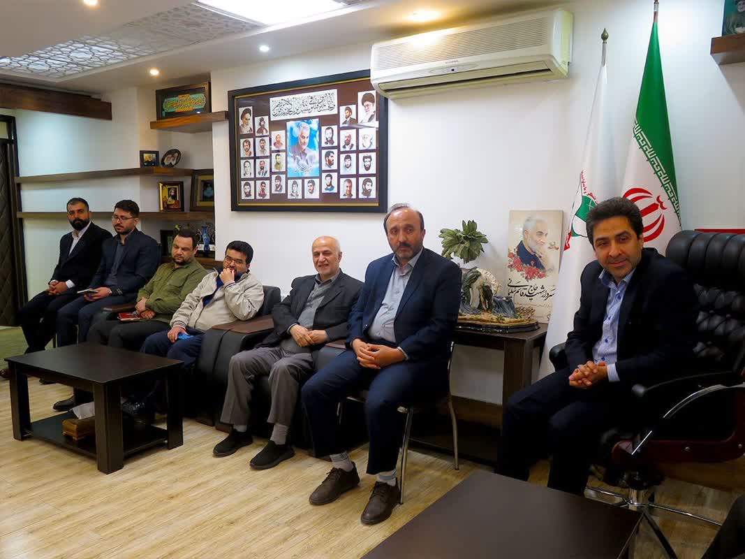 دیدار نماینده موسسه با مدیرکل بنیاد شهید گیلان2