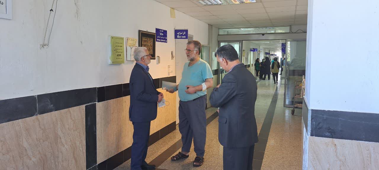 جعفر مزیدها با آزاده «عباس صبوری» در بیمارستان رامسر دیدار کرد1