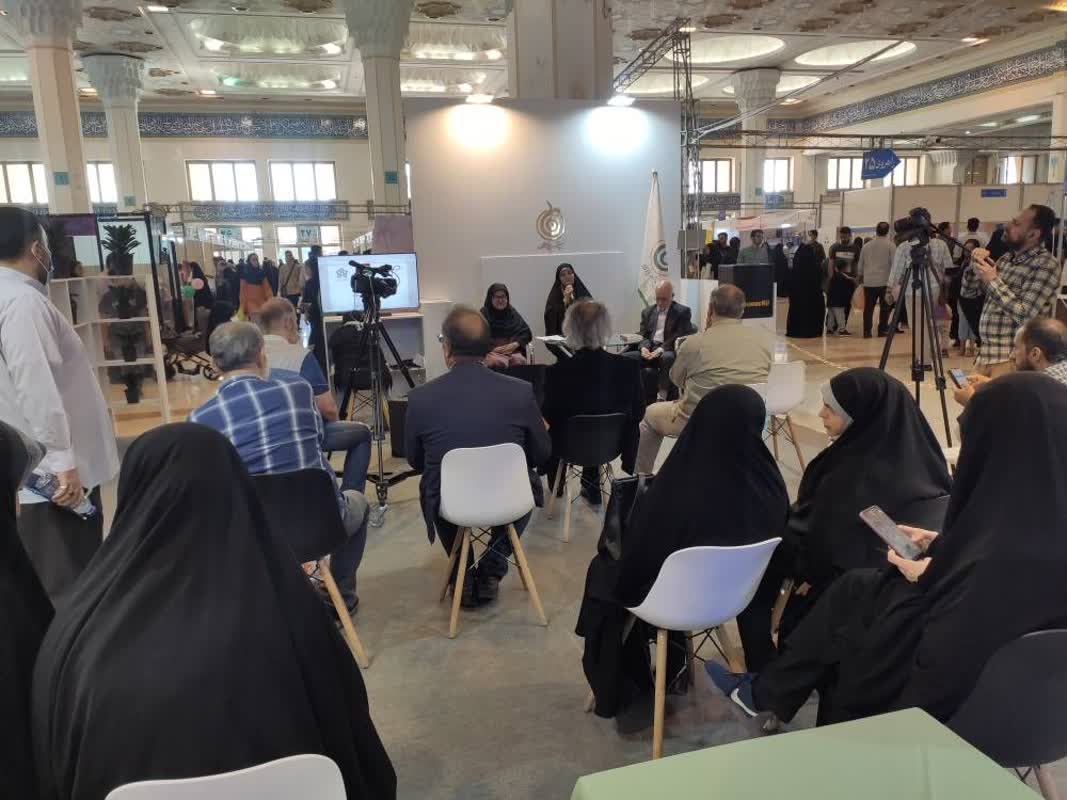 «ویکی اسارت» در نمایشگاه کتاب معرفی شد