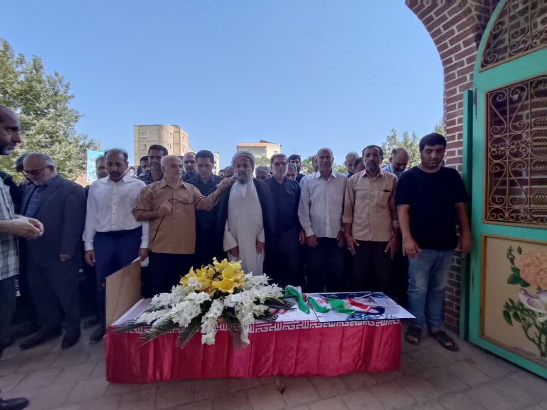 تصاویر| تشییع پیکر آزاده محمد حسین منصف در شهرستان بابل4