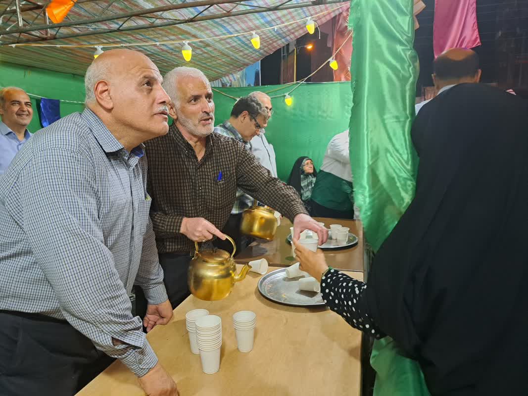 گزارش تصویری| برپایی موکب چایخانه در عید غدیر خم5