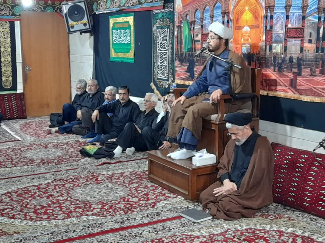 تصاویر| عزاداری شب چهارم آزادگان در حسینیه شهدای غریب اسارت1