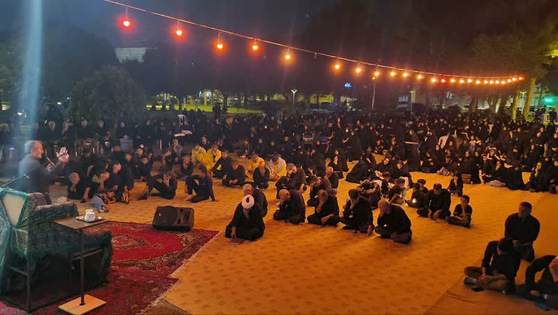 حضور آزادگان بیرجندی با لباس اسارت در مراسم شام غریبان6