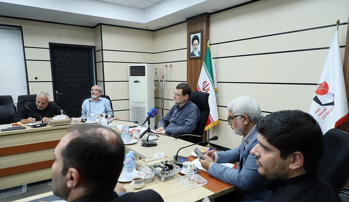 تصاویر| نشست هم اندیشی تشکل های آزادگان با رئیس بنیاد شهید و امور ایثارگران8