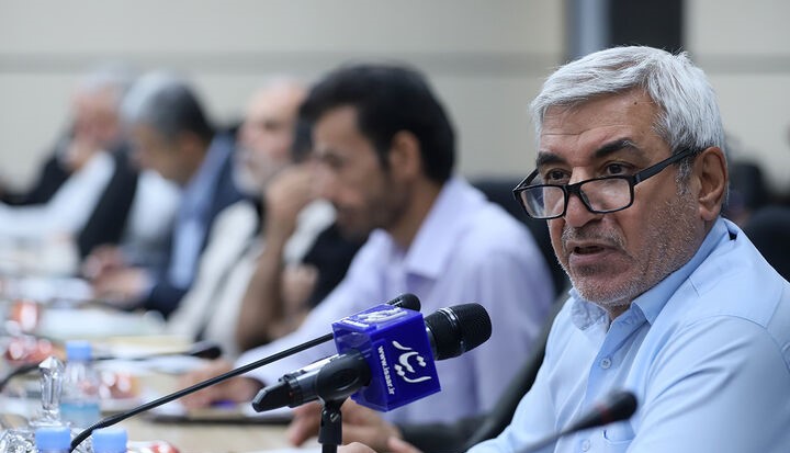 تصاویر| نشست هم اندیشی تشکل های آزادگان با رئیس بنیاد شهید و امور ایثارگران9