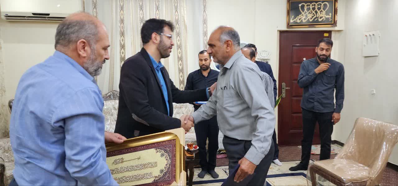 دیدار و تجلیل مدیرکل فرهنگ و ارشاد اسلامی با آزاده سرافراز محمد ماهورزاده1