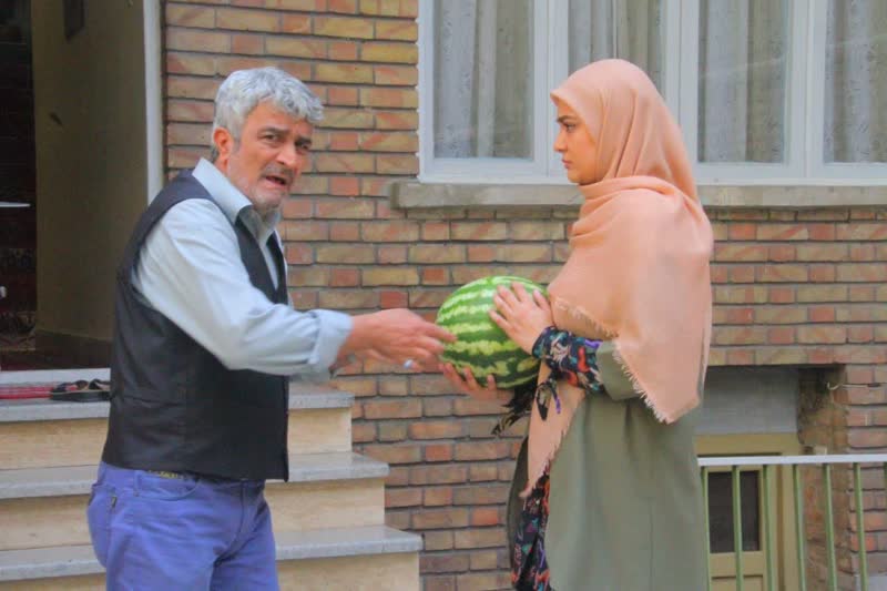 تصاویر| بازدید مسئولین موسسه از محل تصویربرداری فیلم داستانی آغاباجی4