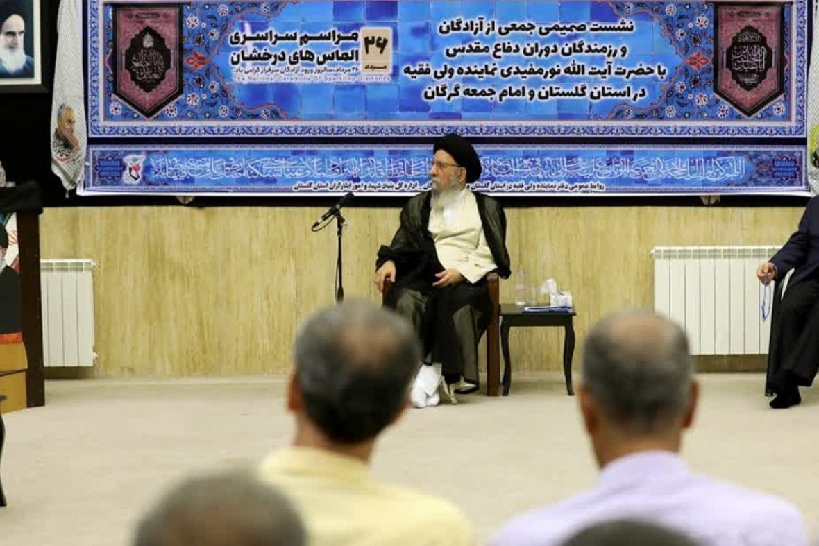 عکس | نشست صمیمی آیت‌الله نورمفیدی با جمعی از آزادگان دوران دفاع مقدس5