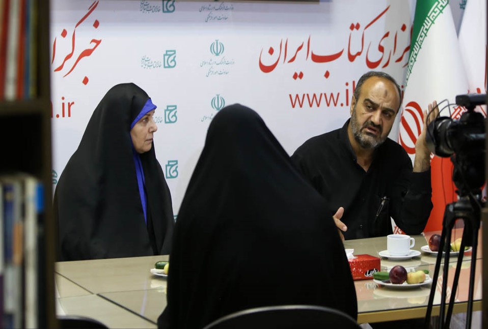 تصاویر| گفت‌وگو خبرگزاری کتاب ایران با مدیر انتشارات پیام آزادگان8