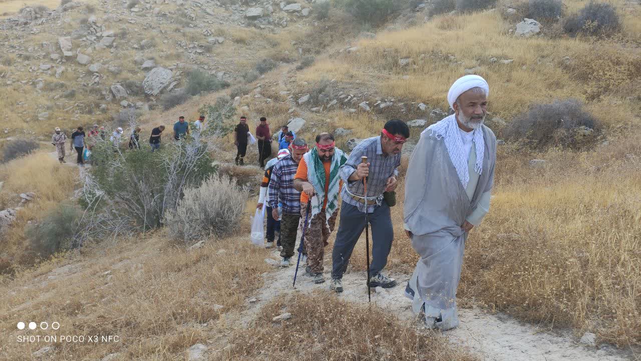 صعود جانبازان و آزادگان معزز دشتستانی به ارتفاعات بهمرد2