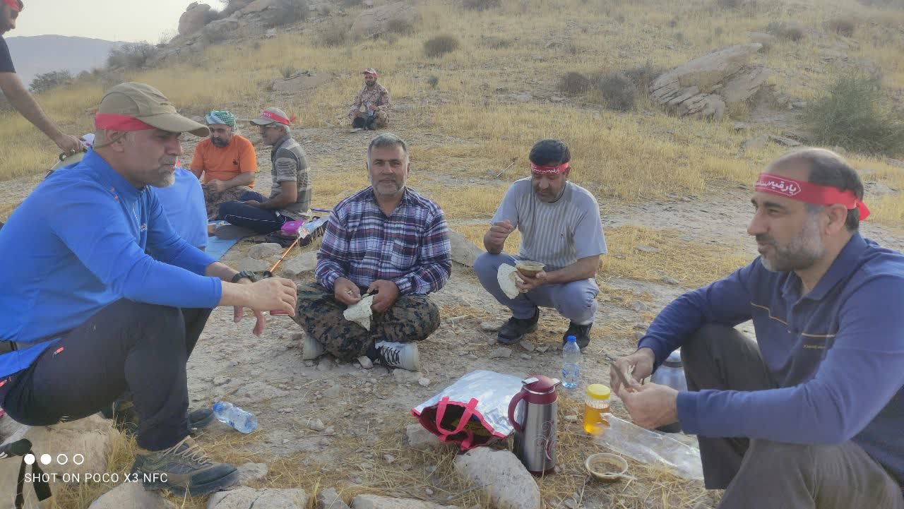 صعود جانبازان و آزادگان معزز دشتستانی به ارتفاعات بهمرد4
