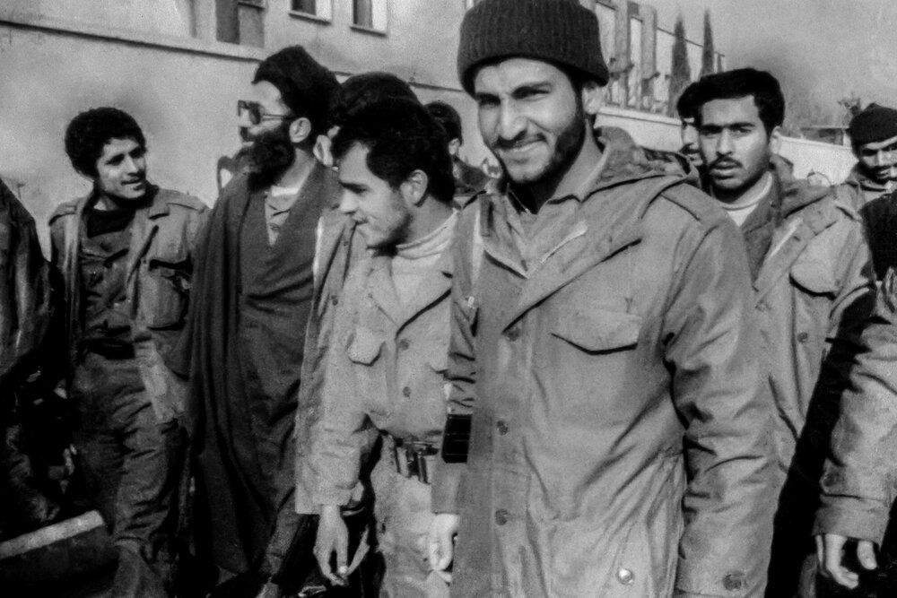 تصاویری از رهبر انقلاب در ۸ سال دفاع مقدس9